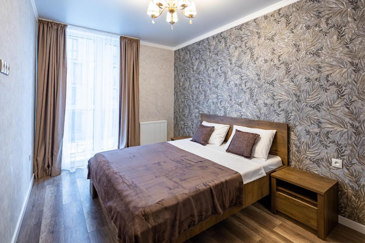 Avalon Time Apartment Lviv Extérieur photo