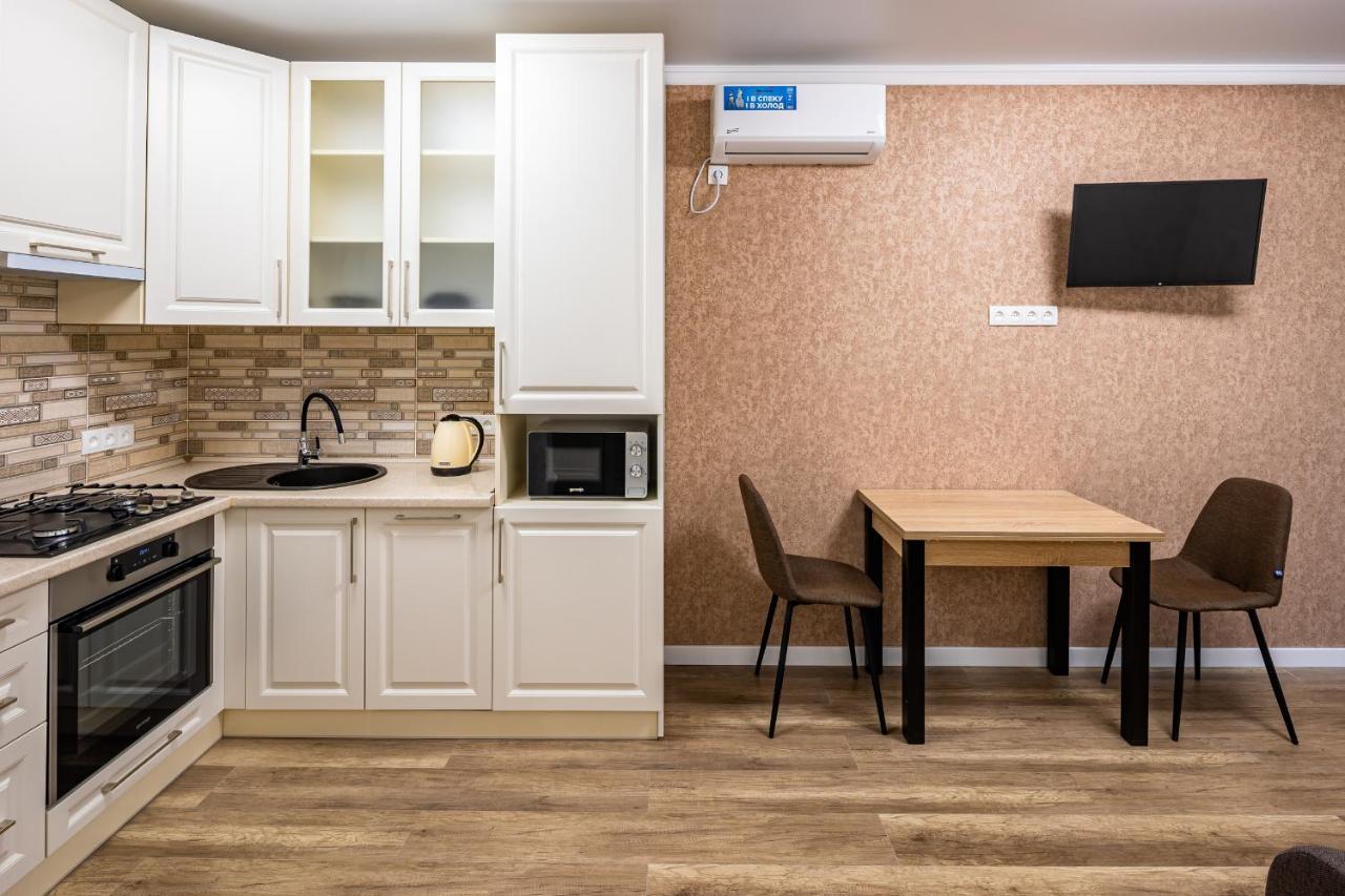 Avalon Time Apartment Lviv Extérieur photo
