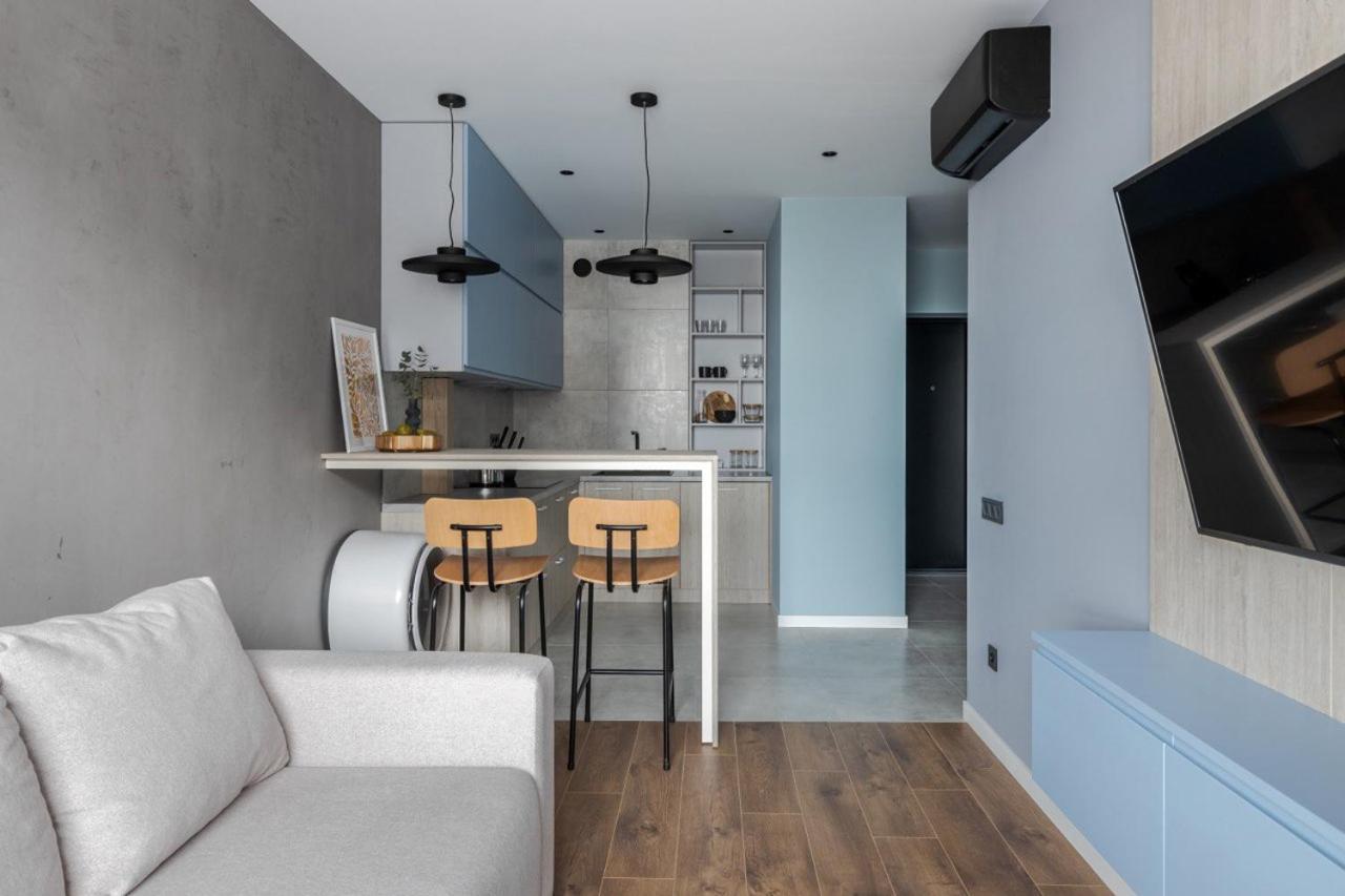 Avalon Time Apartment Lviv Extérieur photo