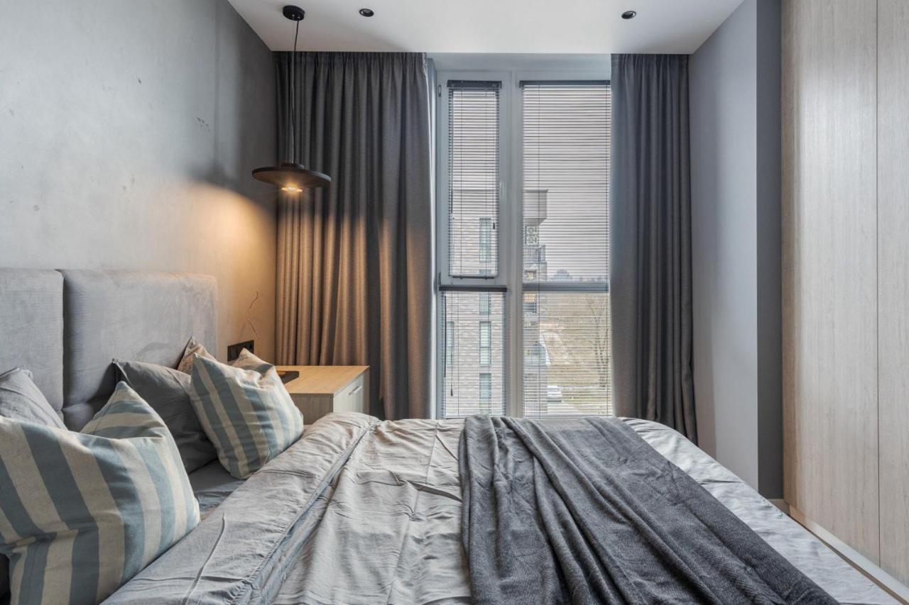 Avalon Time Apartment Lviv Extérieur photo