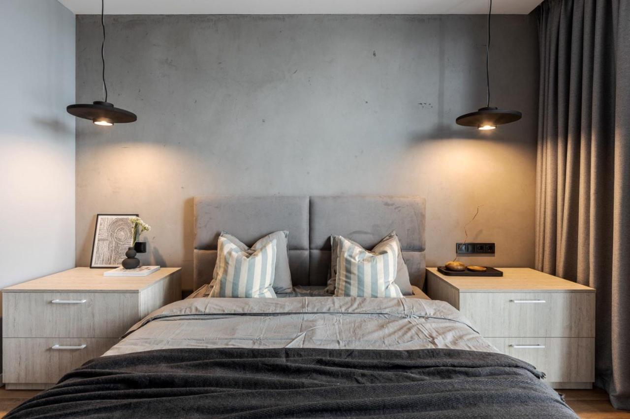Avalon Time Apartment Lviv Extérieur photo