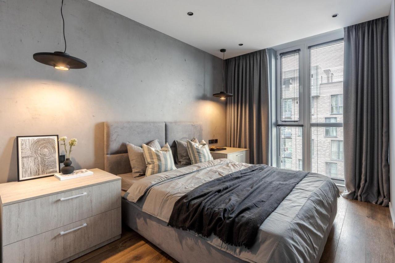 Avalon Time Apartment Lviv Extérieur photo