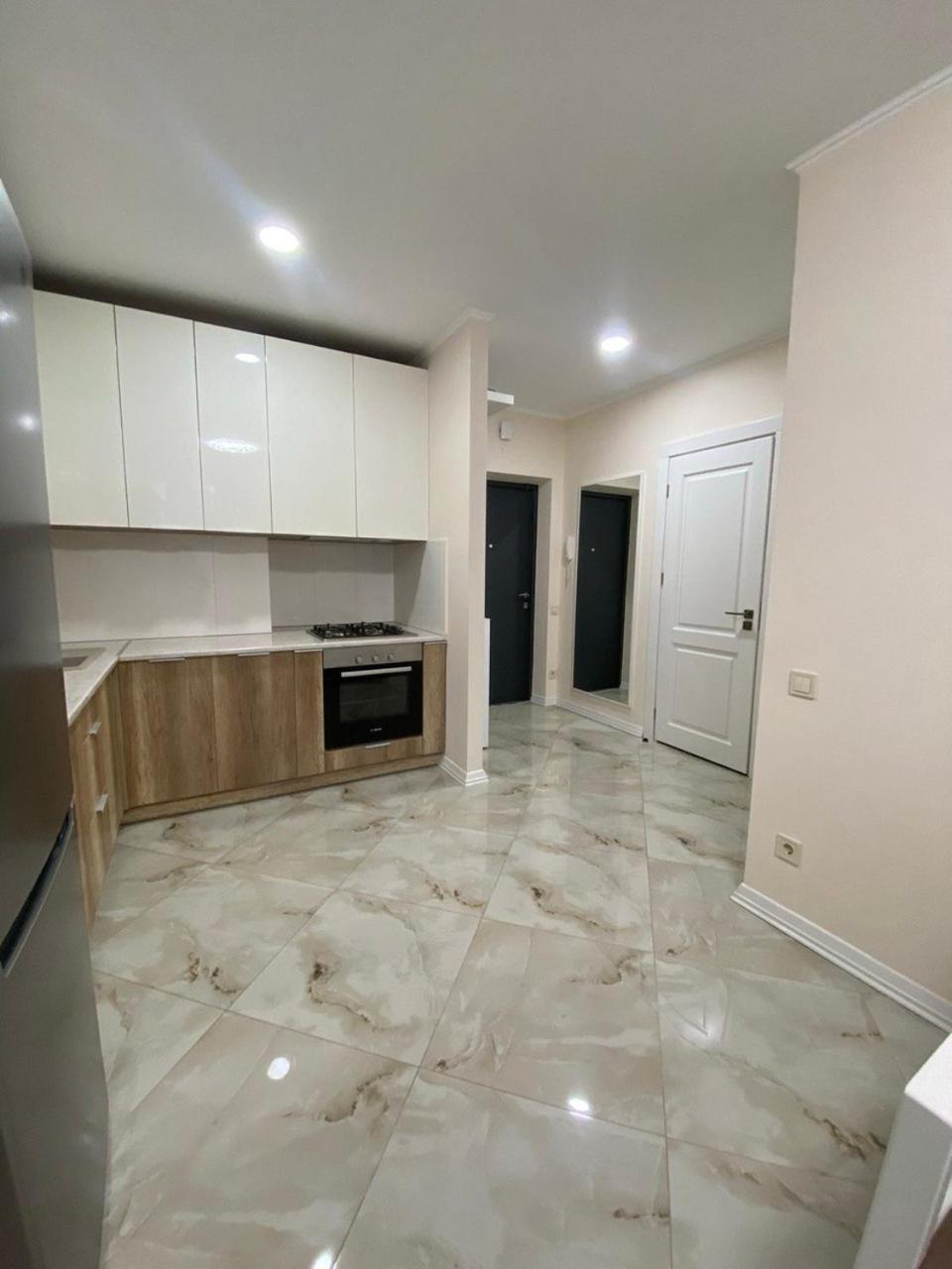 Avalon Time Apartment Lviv Extérieur photo