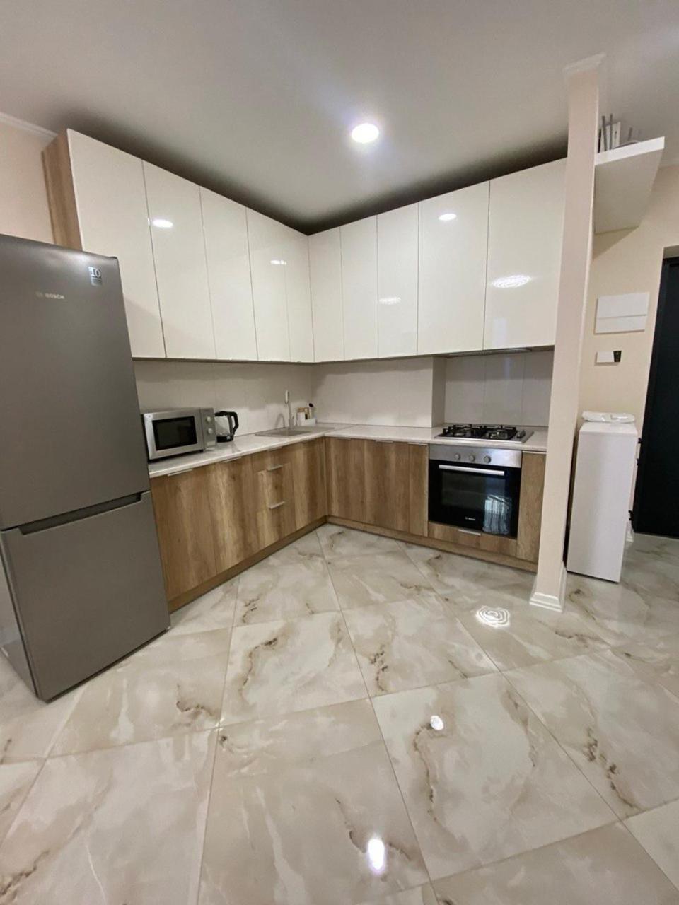 Avalon Time Apartment Lviv Extérieur photo