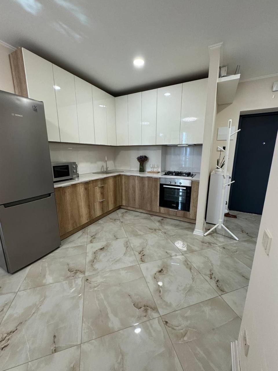Avalon Time Apartment Lviv Extérieur photo