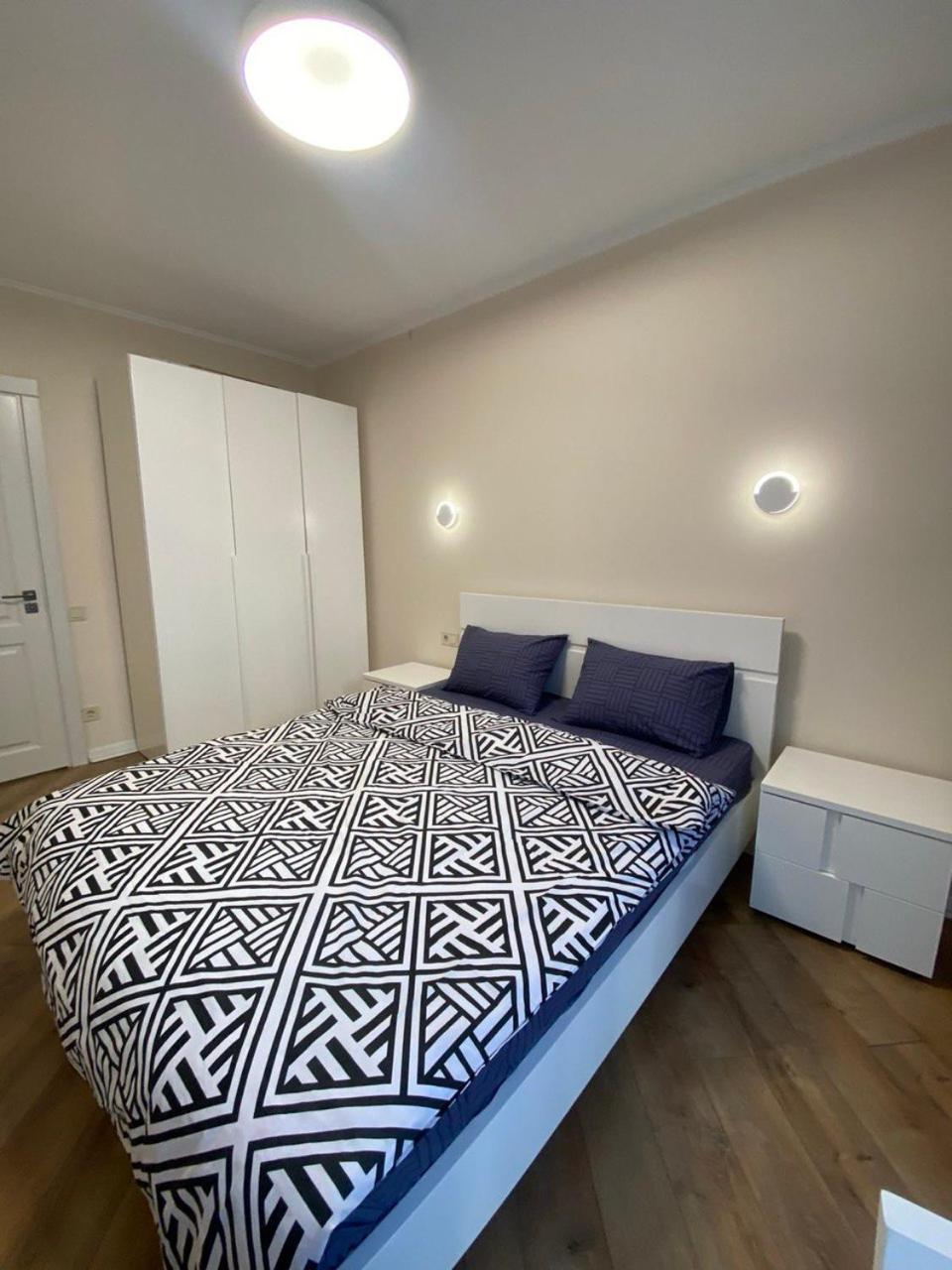 Avalon Time Apartment Lviv Extérieur photo