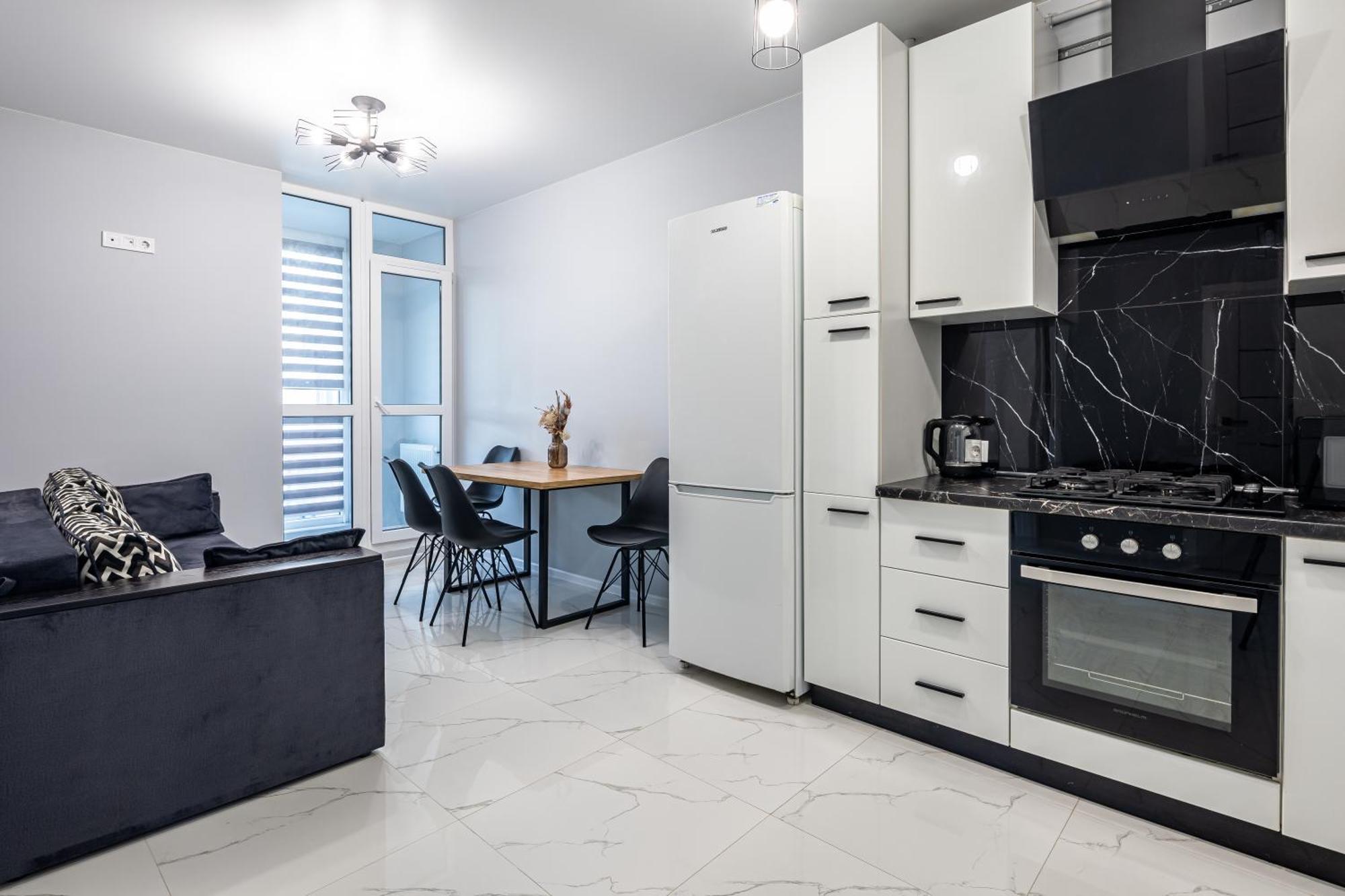 Avalon Time Apartment Lviv Extérieur photo