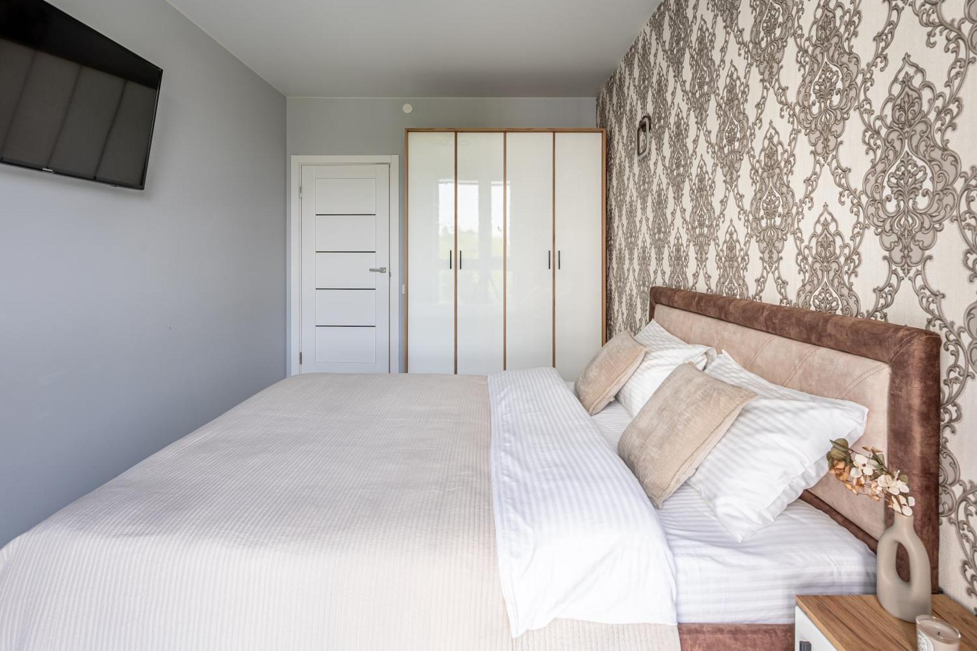 Avalon Time Apartment Lviv Extérieur photo